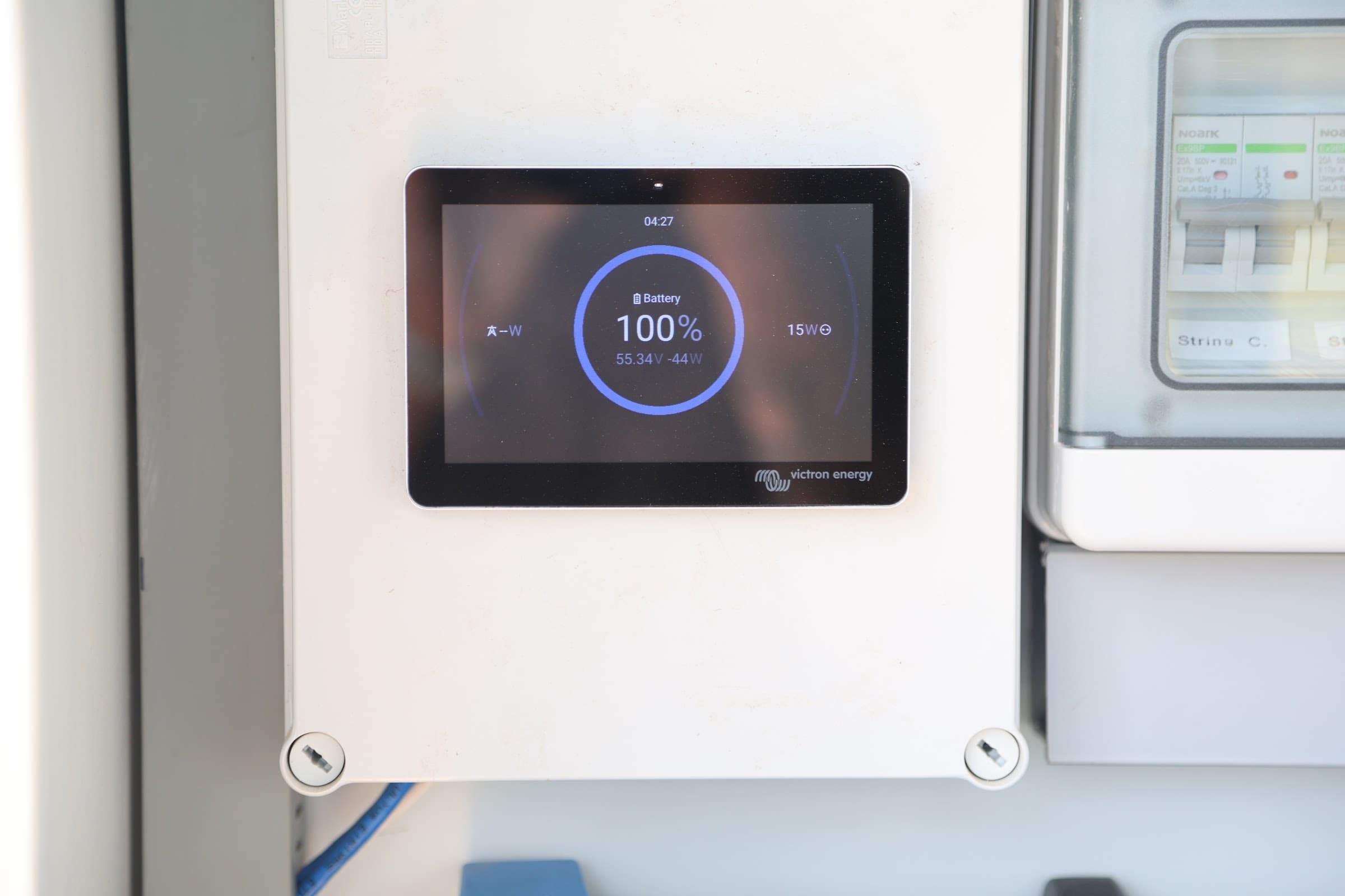 Victron GX touchscreen reading the battery on an off grid system
